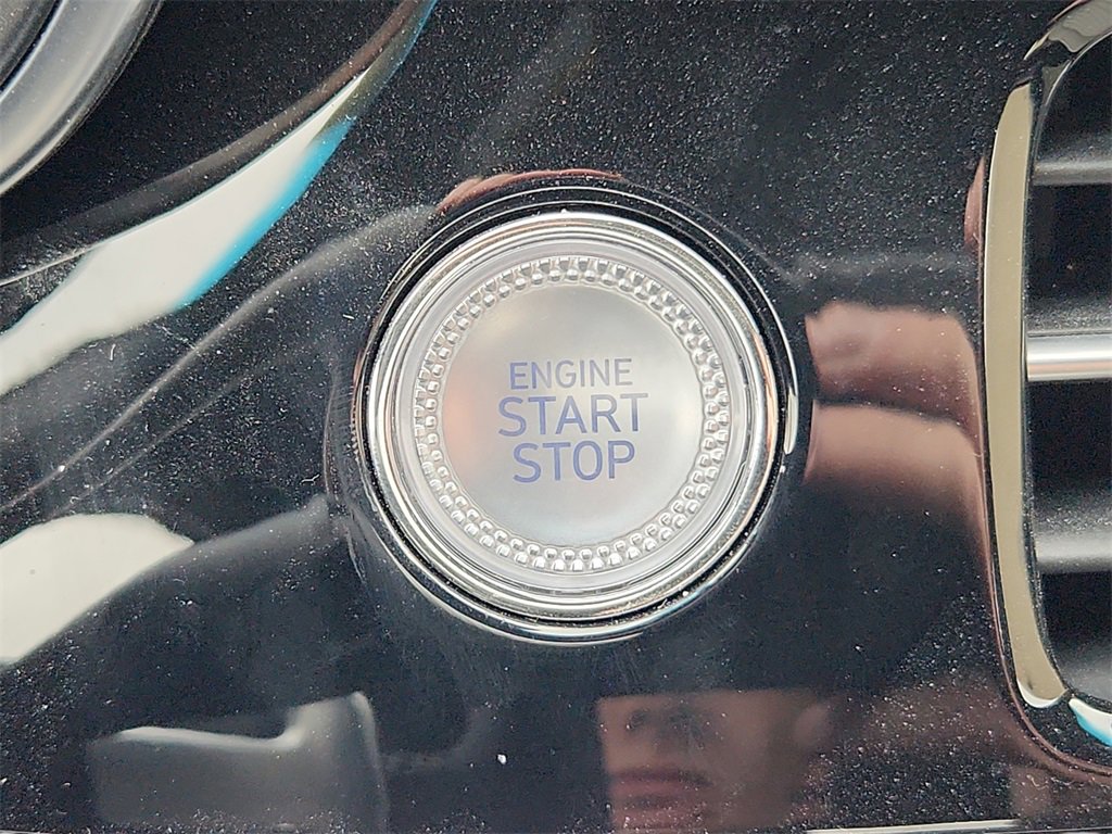 Used 2025 Genesis G70 2.5T w/ Sport Prestige Package image 25