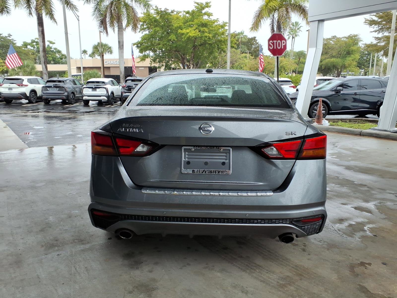 Certified 2021 Nissan Altima 2.5 SR image 5