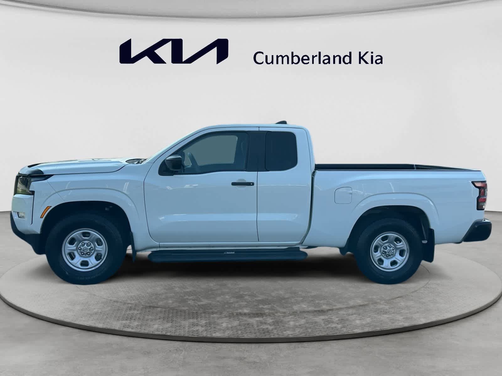 Used 2024 Nissan Frontier S w/ S Utility Package RWD image 2