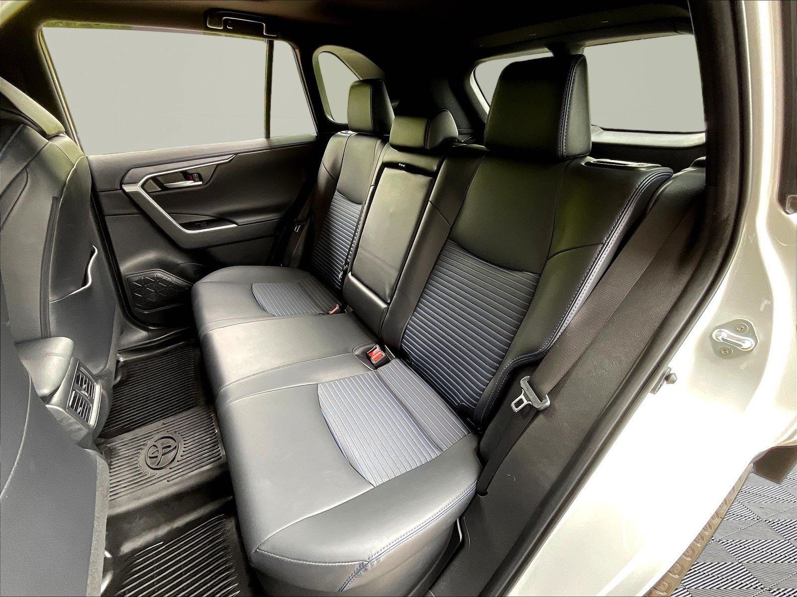 Used 2023 Toyota RAV4 XSE AWD/4WD image 22