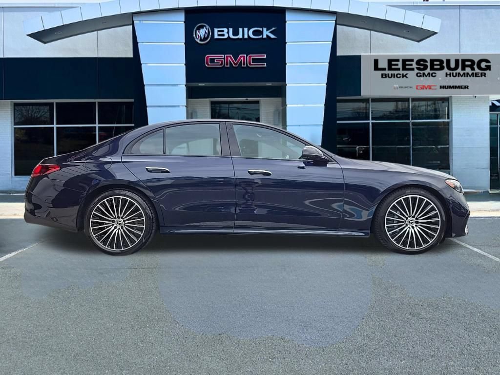 Used 2025 Mercedes-Benz E 350 4MATIC Sedan image 8