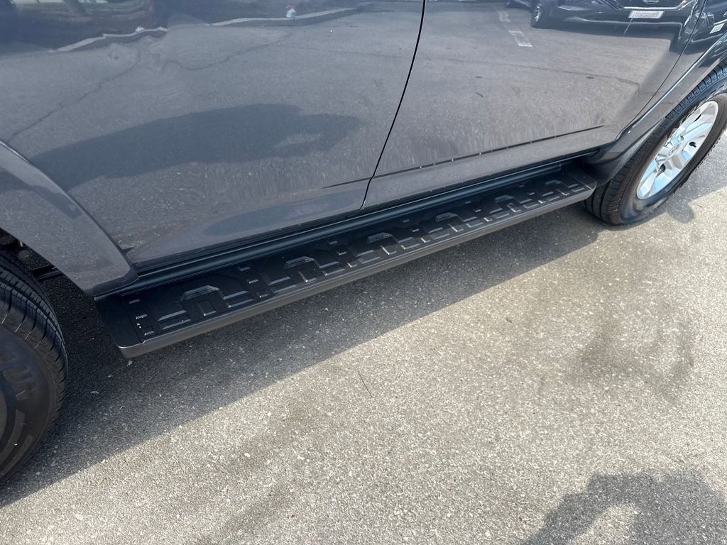 Used 2024 Toyota 4Runner SR5 AWD/4WD image 41