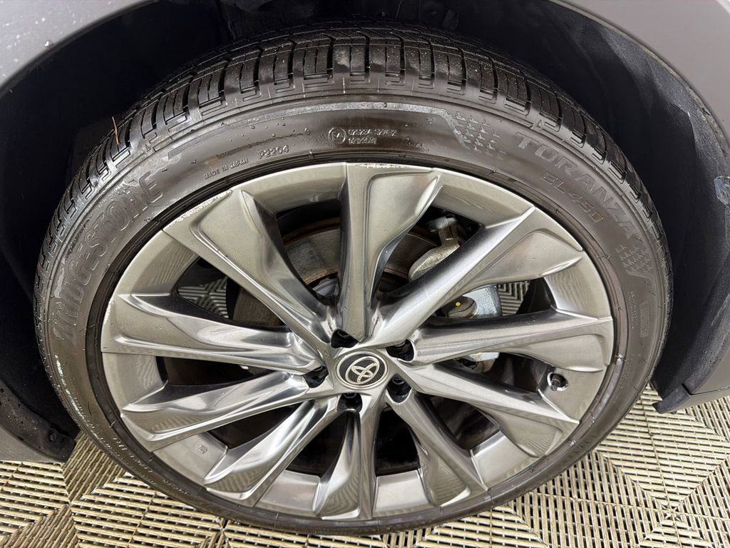 Used 2024 Toyota Crown Limited w/ Advanced Technology Package AWD/4WD image 13