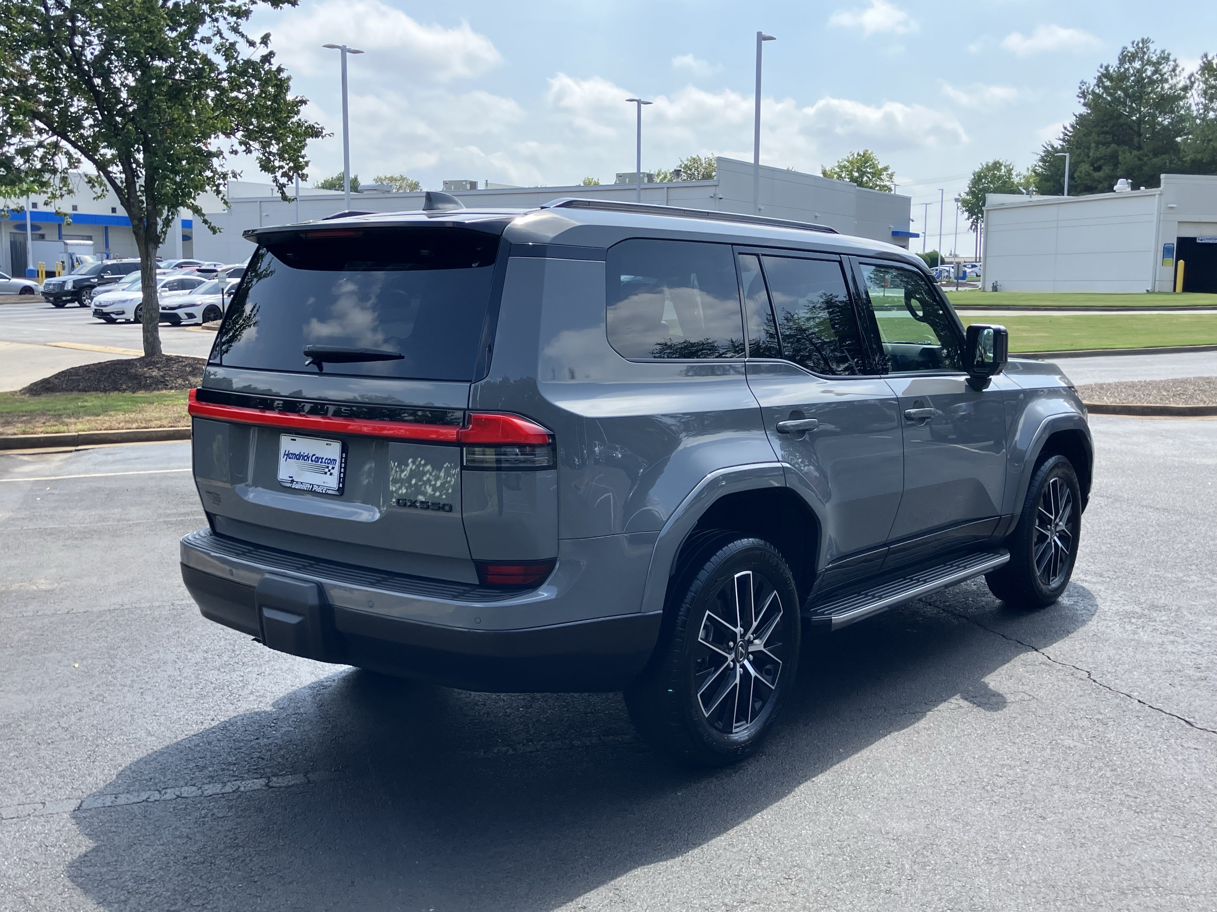 Used 2025 Lexus GX 550 w/ Accessory Package (2T) AWD/4WD image 10