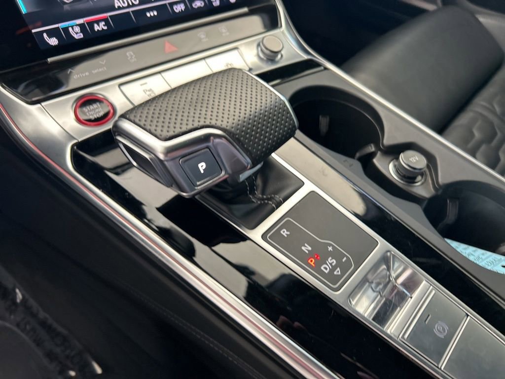 Used 2022 Audi RS 6 w/ Carbon Optic Package image 6