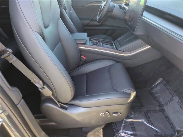 Used 2024 Tesla Model X image 21