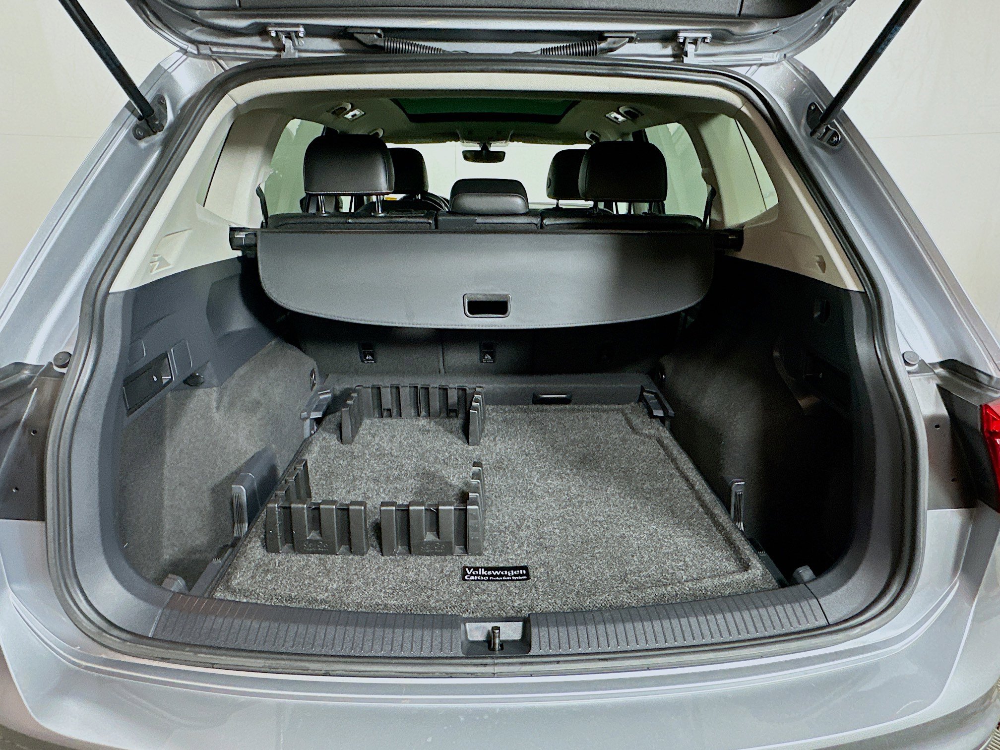 Used 2021 Volkswagen Tiguan SE image 24