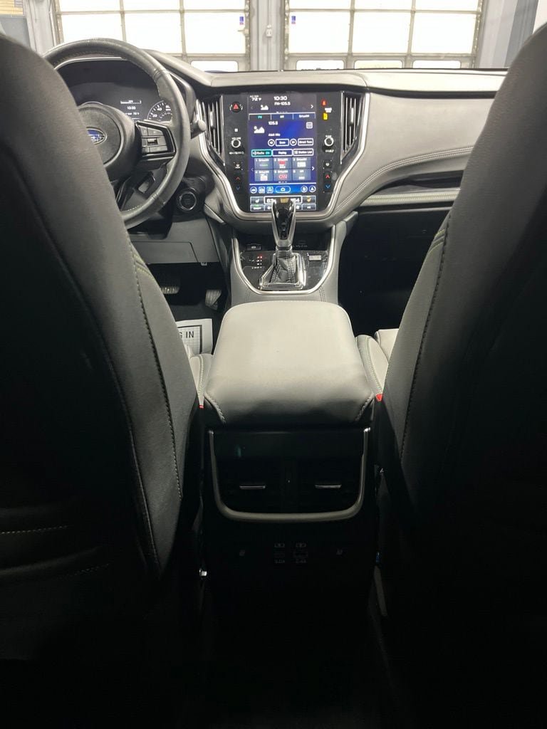 Certified 2025 Subaru Outback Onyx Edition XT AWD/4WD image 37