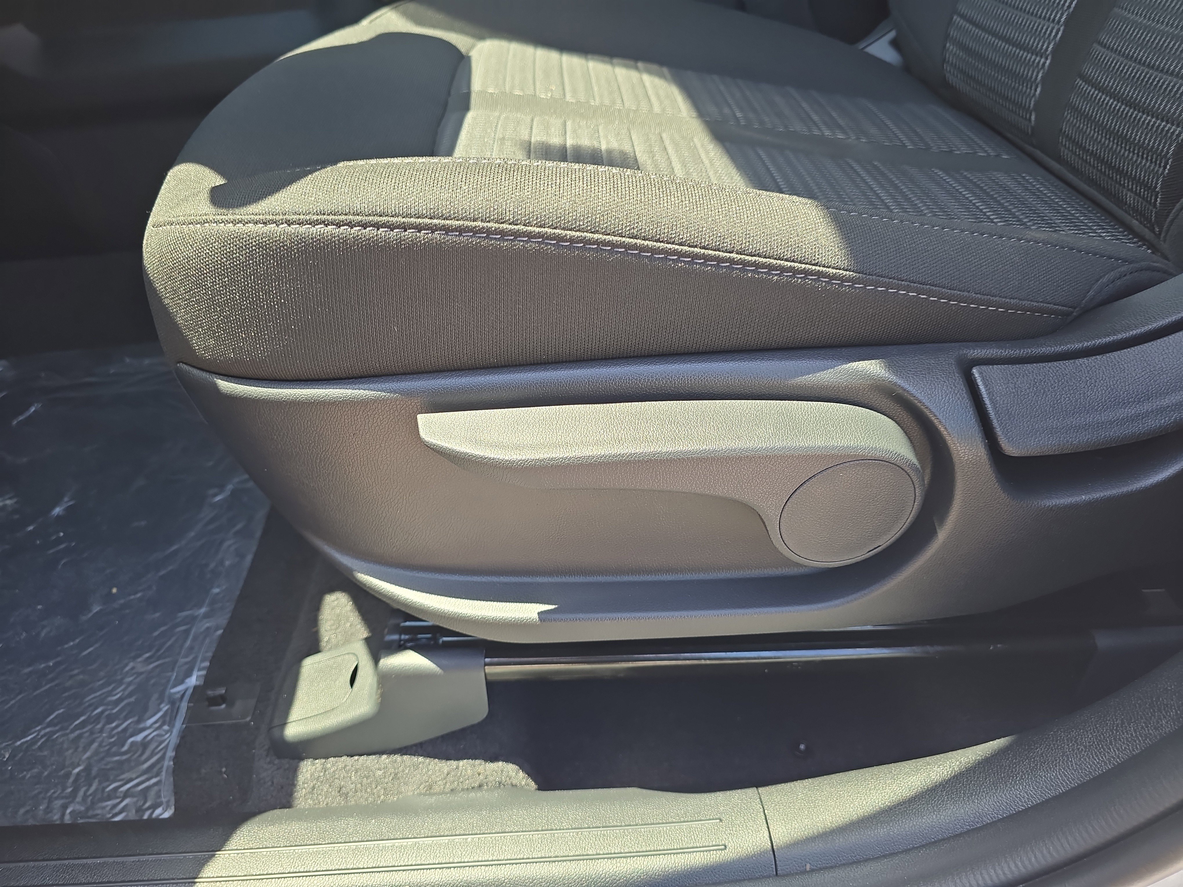 New 2026 Kia Sorento LX FWD image 19