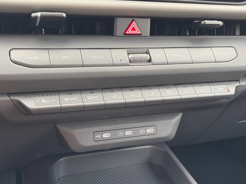 New 2027 Kia Seltos LX FWD image 21
