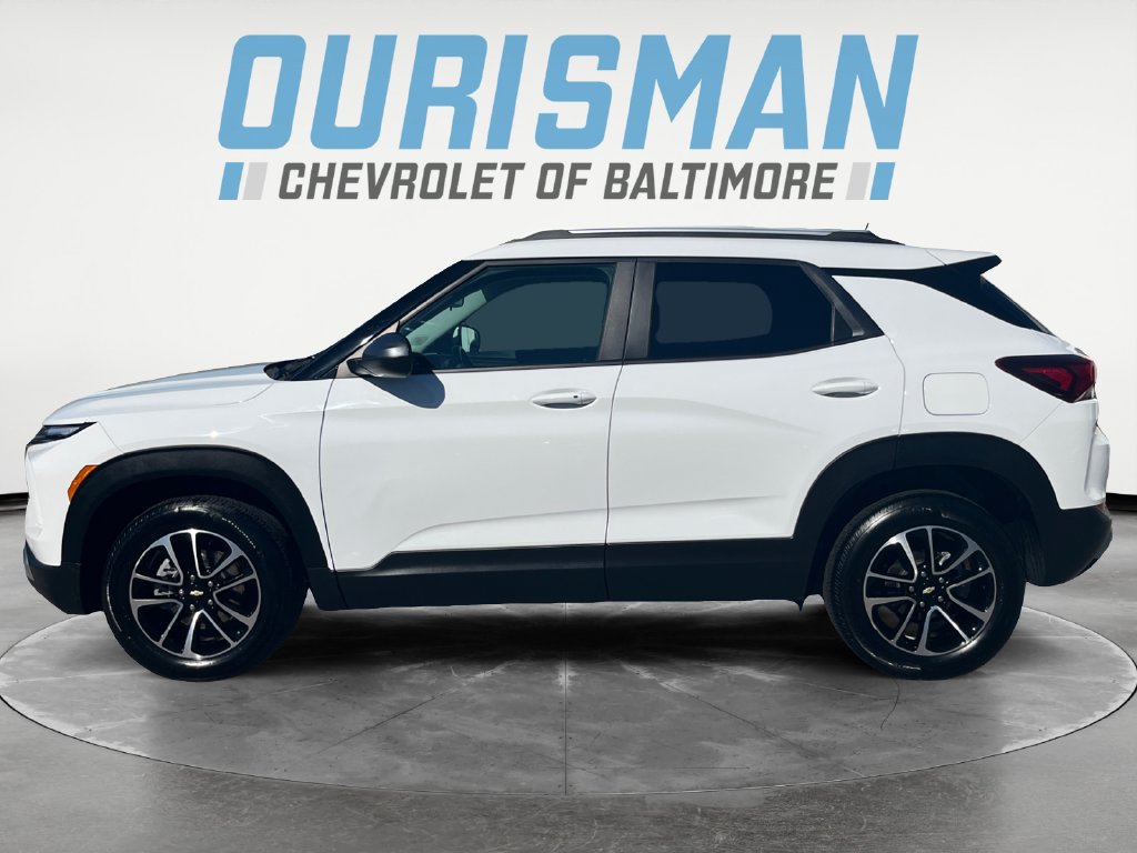 Used 2026 Chevrolet TrailBlazer LT AWD/4WD image 3
