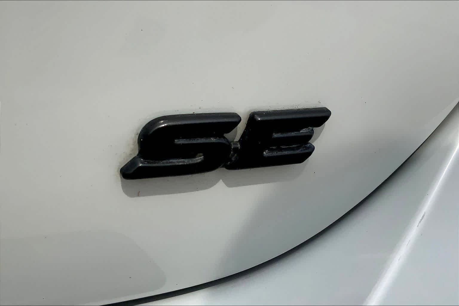 Used 2023 Toyota Camry SE FWD image 10