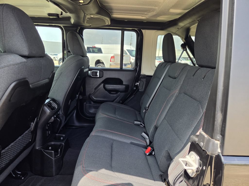 Used 2026 Jeep Wrangler Unlimited Rubicon AWD/4WD image 27