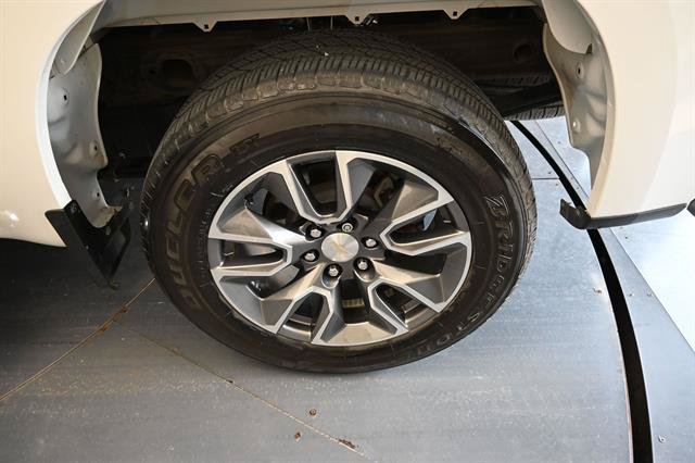 Used 2020 Chevrolet Silverado 1500 LT w/ Texas Edition RWD image 23