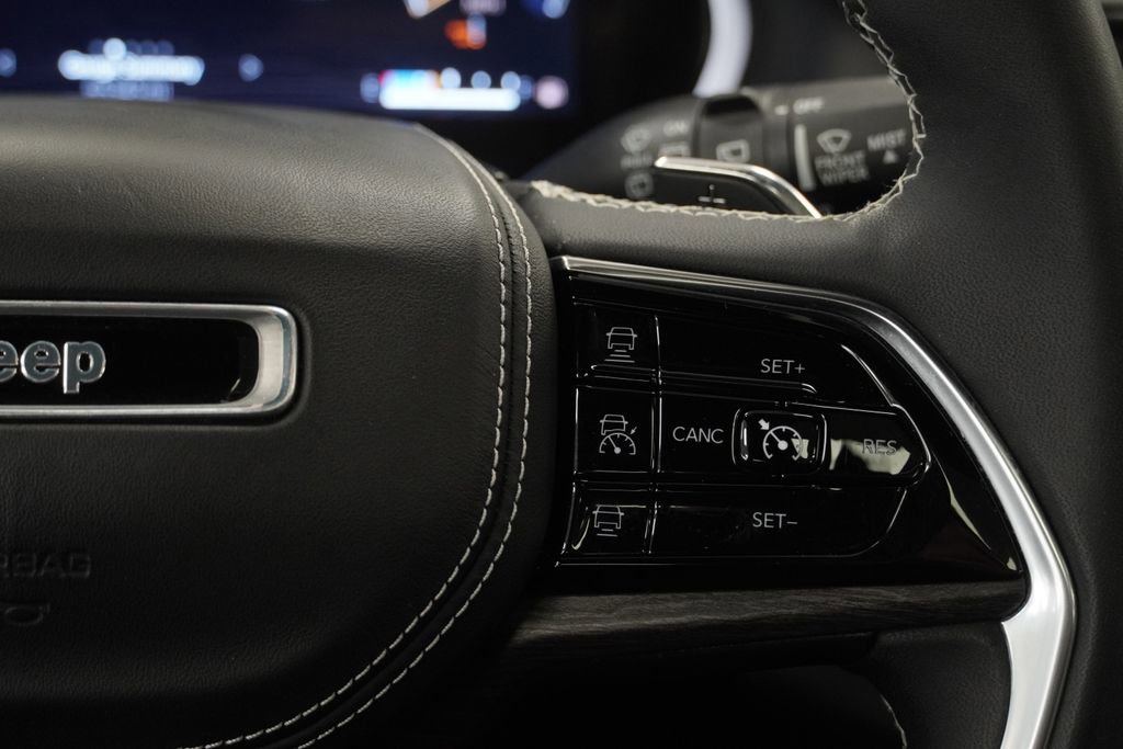 Certified 2023 Jeep Grand Cherokee L Overland image 42