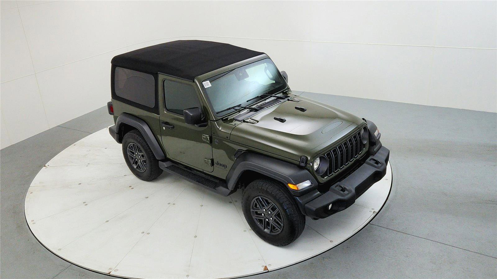 Used 2024 Jeep Wrangler Sport S image 13