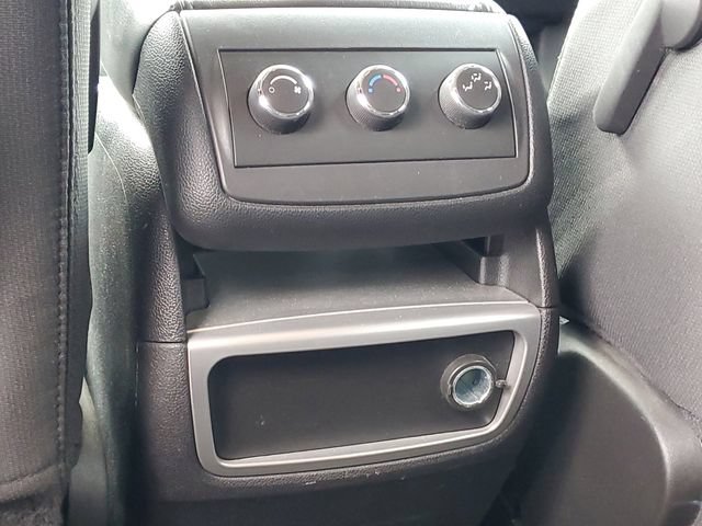 Used 2009 GMC Acadia SLE w/ Preferred Package FWD image 27