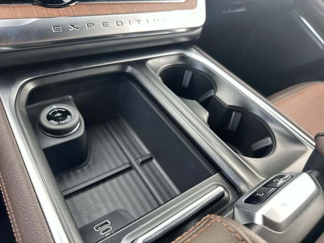 New 2026 Ford Expedition King Ranch image 38