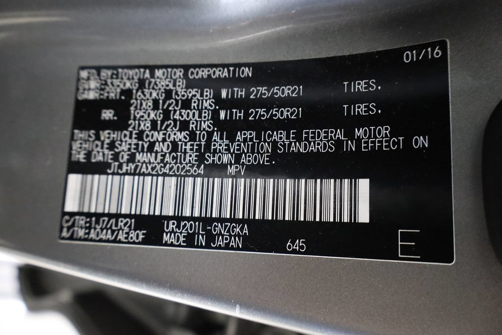 Used 2016 Lexus LX 570 4WD w/ Luxury Package image 28