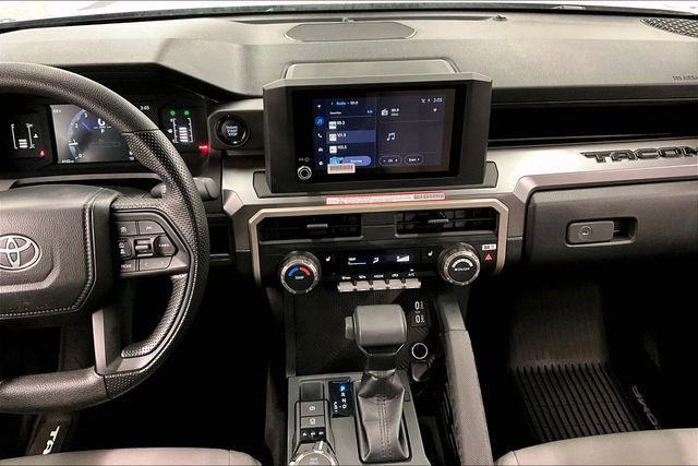 Used 2025 Toyota Tacoma SR5 AWD/4WD image 7