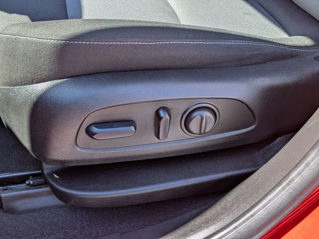 Used 2023 Chevrolet Blazer LT image 13