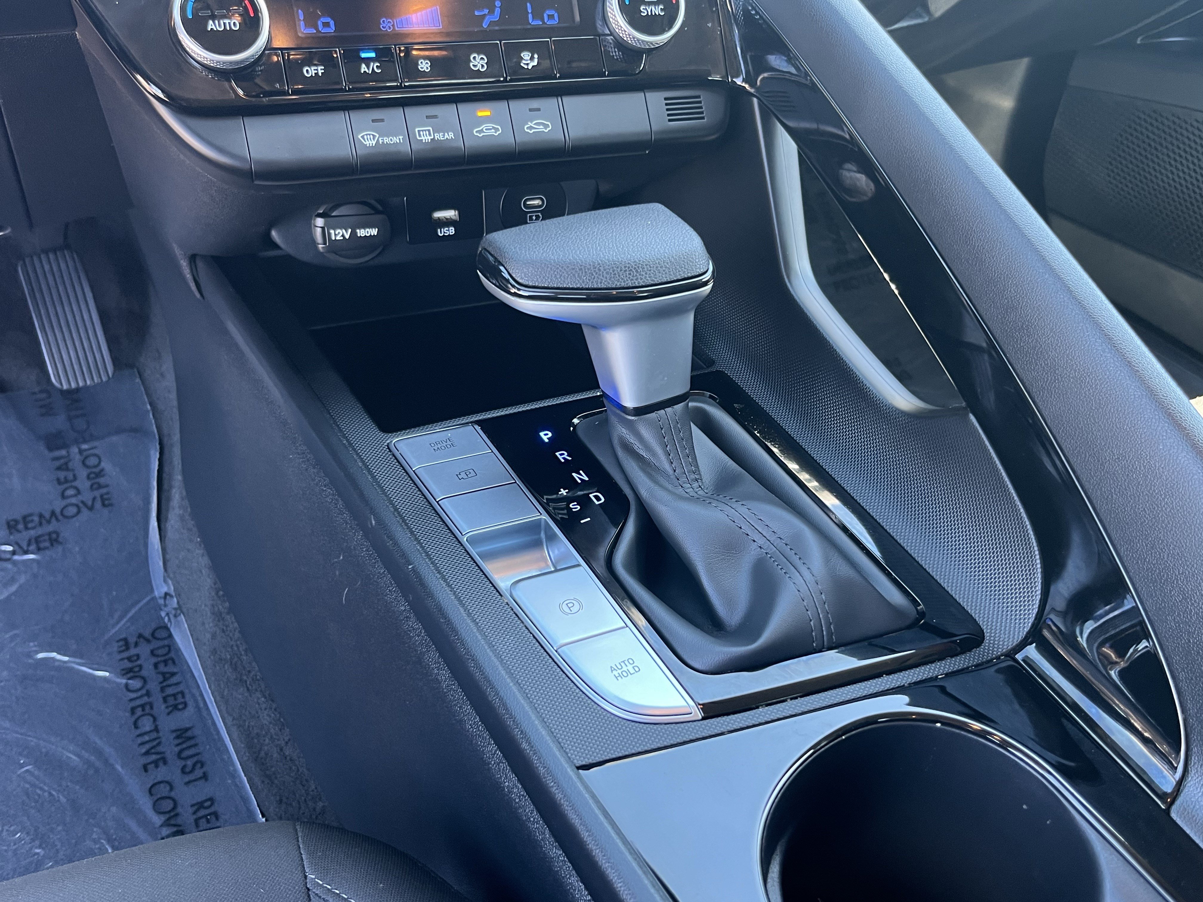 Certified 2025 Hyundai Elantra Hybrid FWD image 23