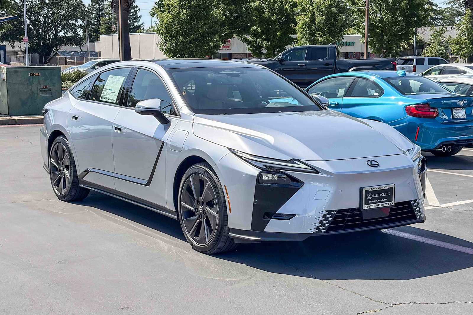 New 2026 Lexus ES 500e AWD/4WD image 5