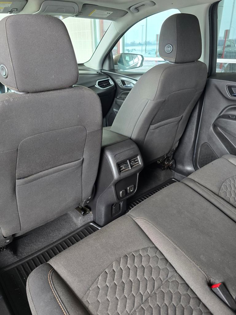 Used 2018 Chevrolet Equinox LT w/ Sun & Infotainment Package image 37