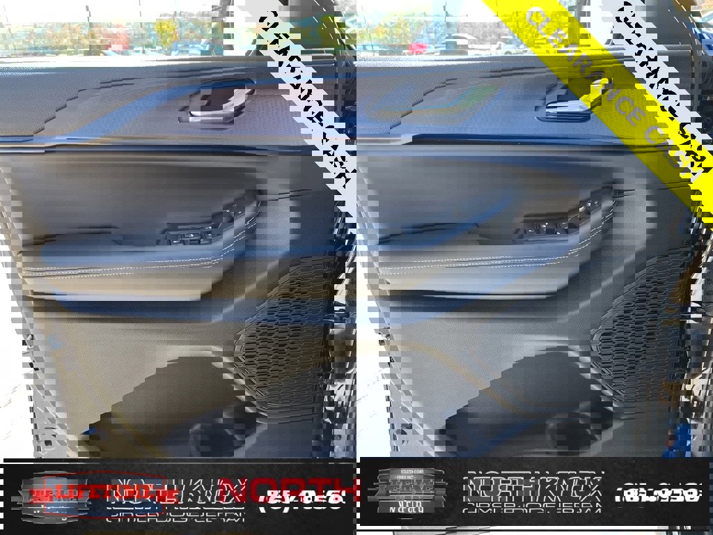 New 2025 Jeep Grand Cherokee L Altitude image 5