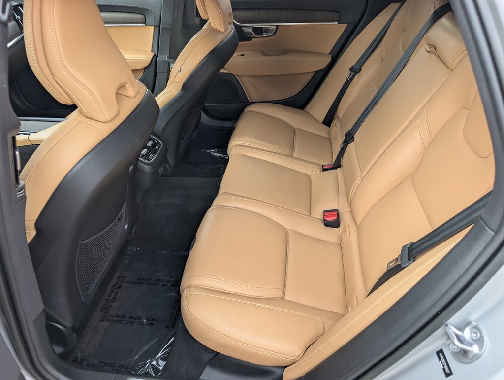 Used 2023 Volvo V90 B6 Cross Country Ultimate AWD/4WD image 28