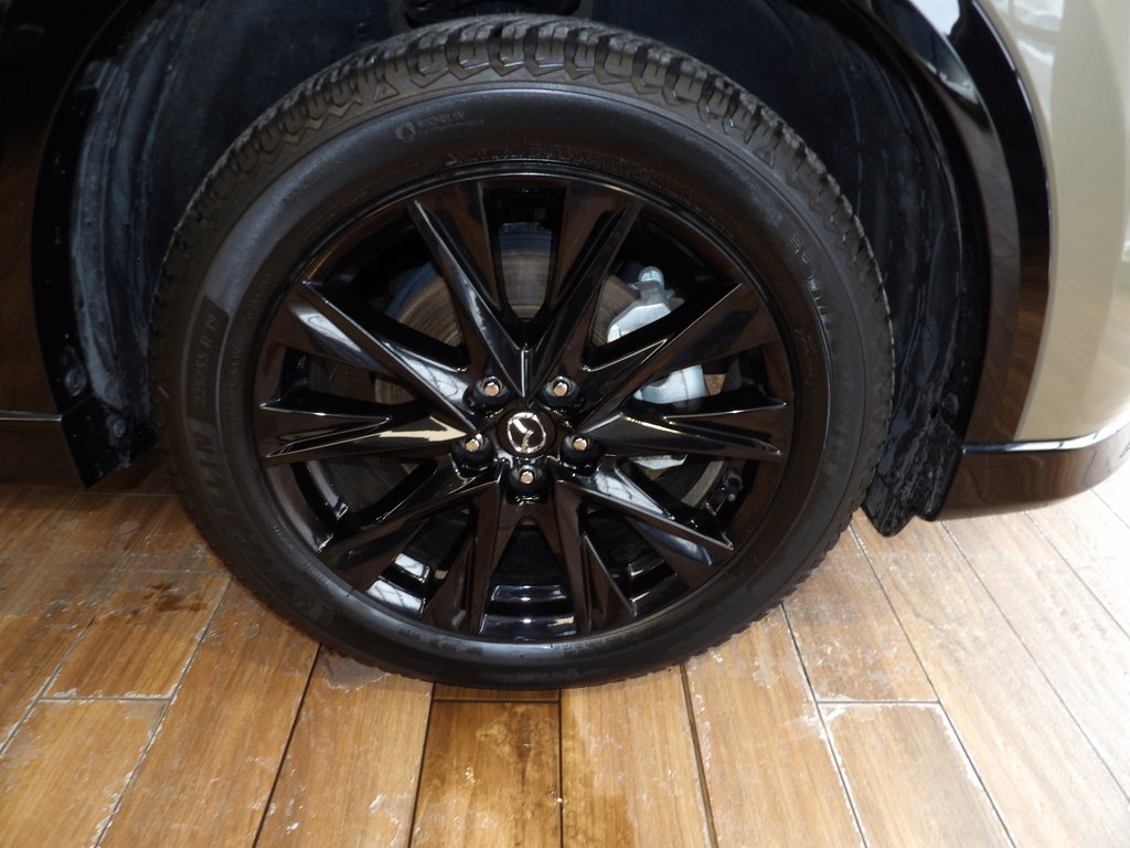 Certified 2024 MAZDA CX-5 Carbon Edition image 4