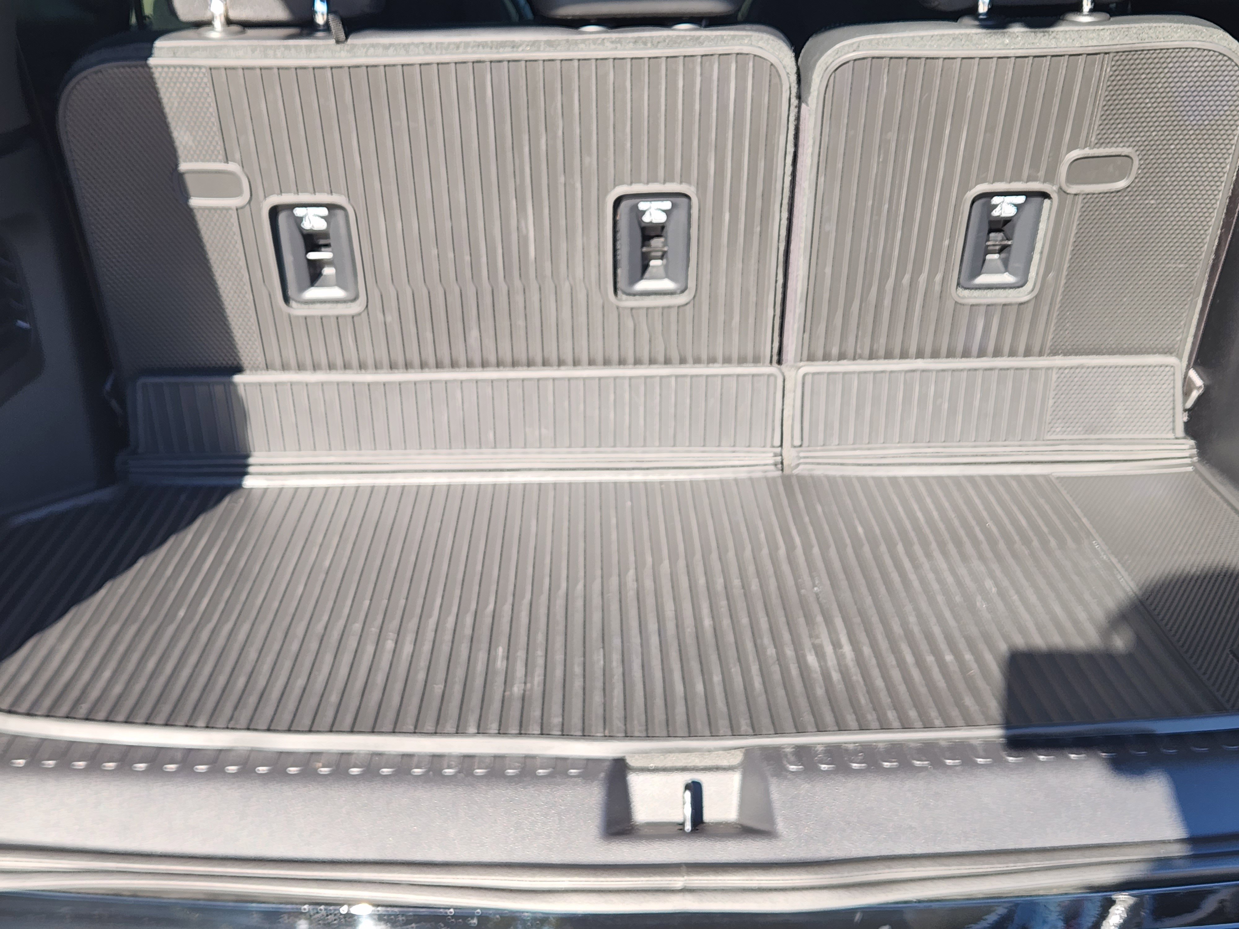 Used 2024 GMC Acadia Denali w/ Super Cruise Package image 39