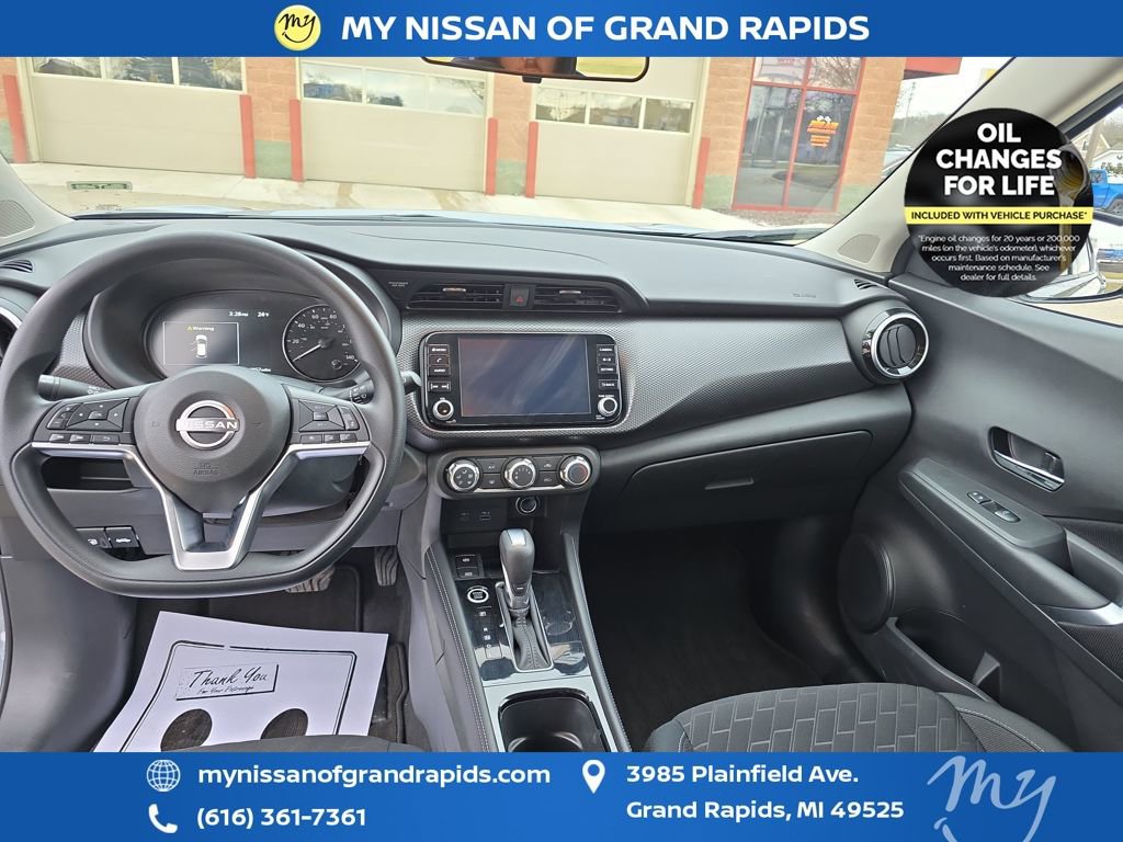 Used 2024 Nissan Kicks SV image 13