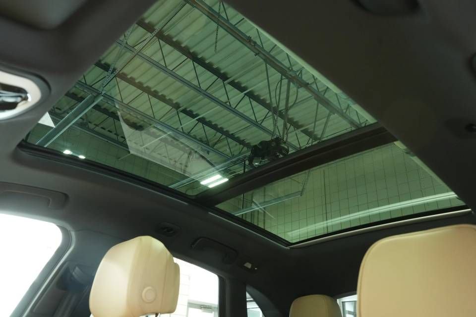 Certified 2026 Porsche Macan AWD/4WD image 35