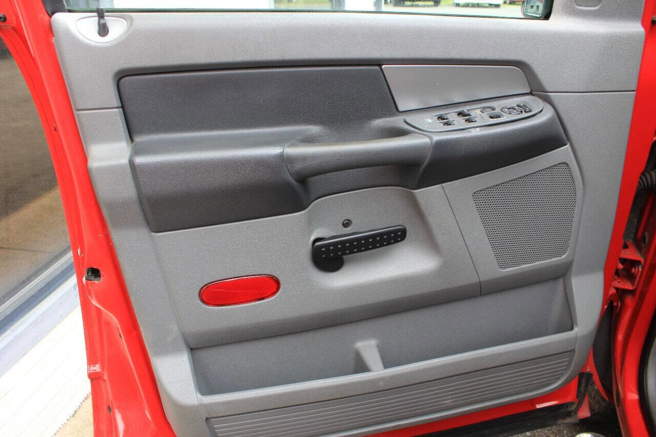 Used 2008 Dodge Ram 1500 Truck SLT w/ Trailer Tow Group image 12