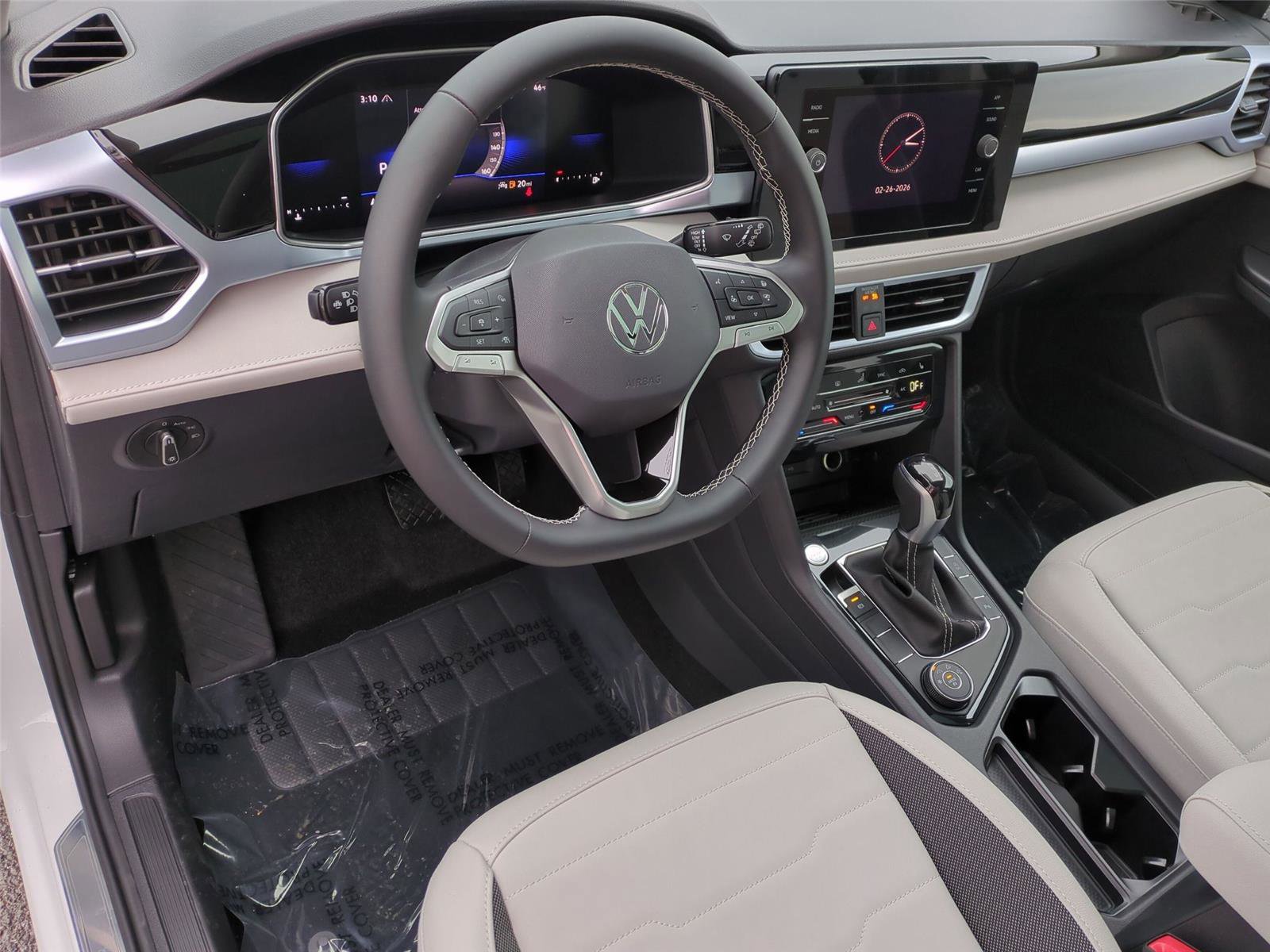 New 2026 Volkswagen Taos SE AWD/4WD image 9