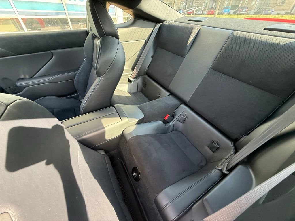 Used 2025 Toyota GR86 Premium w/ Performance Package image 8