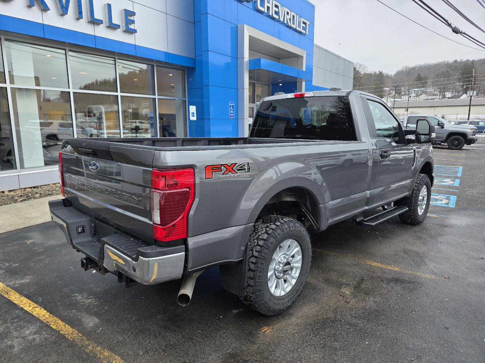 Used 2022 Ford F350 XLT w/ XLT Value Package AWD/4WD image 8