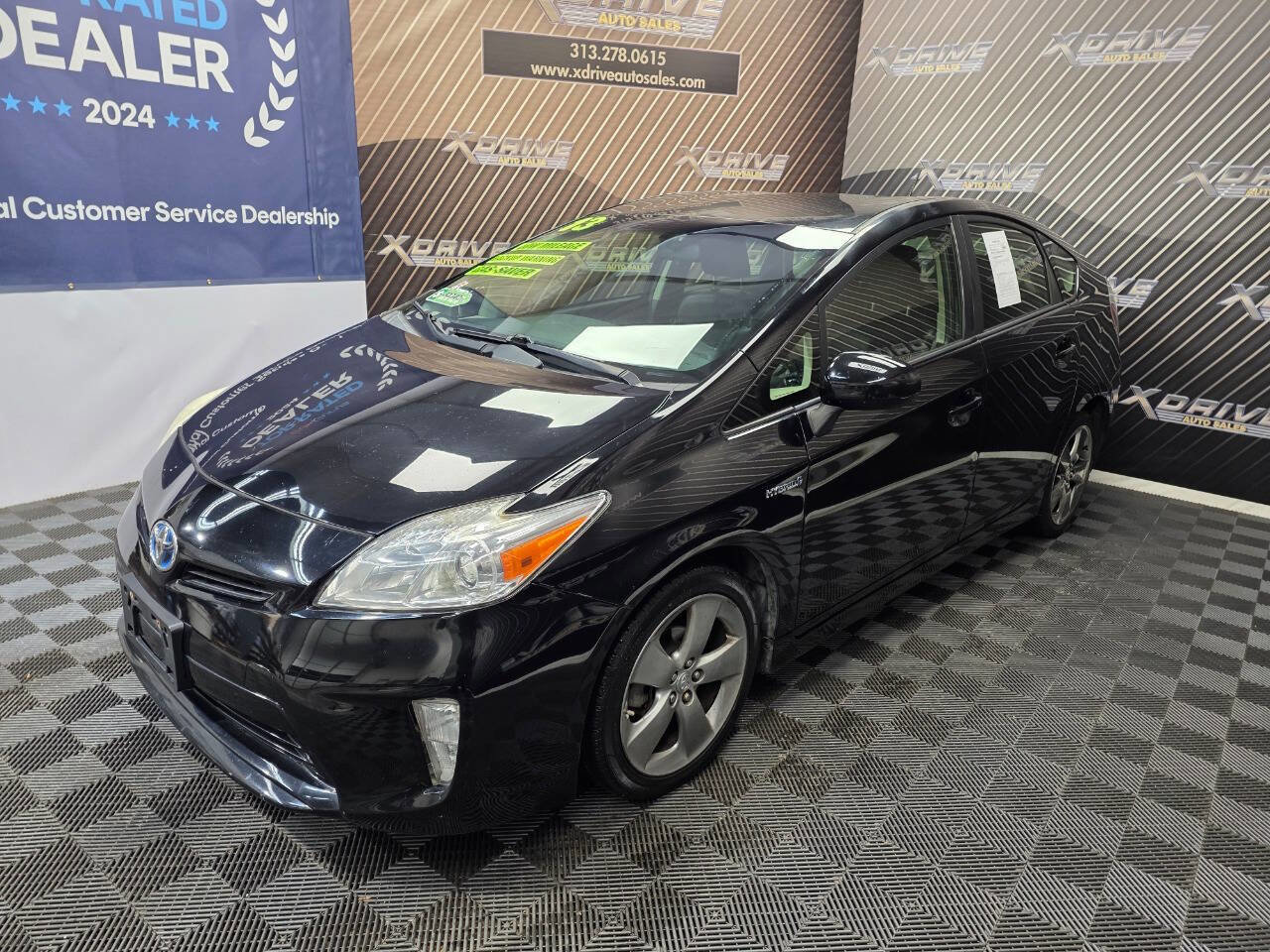 Used 2013 Toyota Prius Three image 1