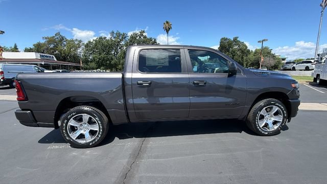 New 2026 RAM 1500 Express AWD/4WD image 3