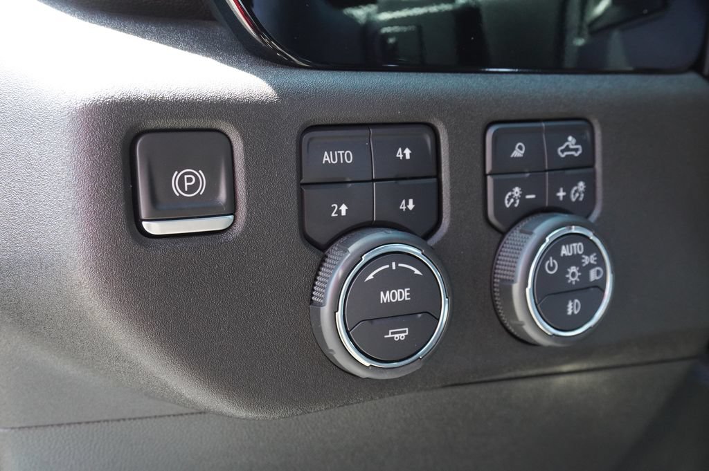 Certified 2023 Chevrolet Silverado 1500 High Country AWD/4WD image 18