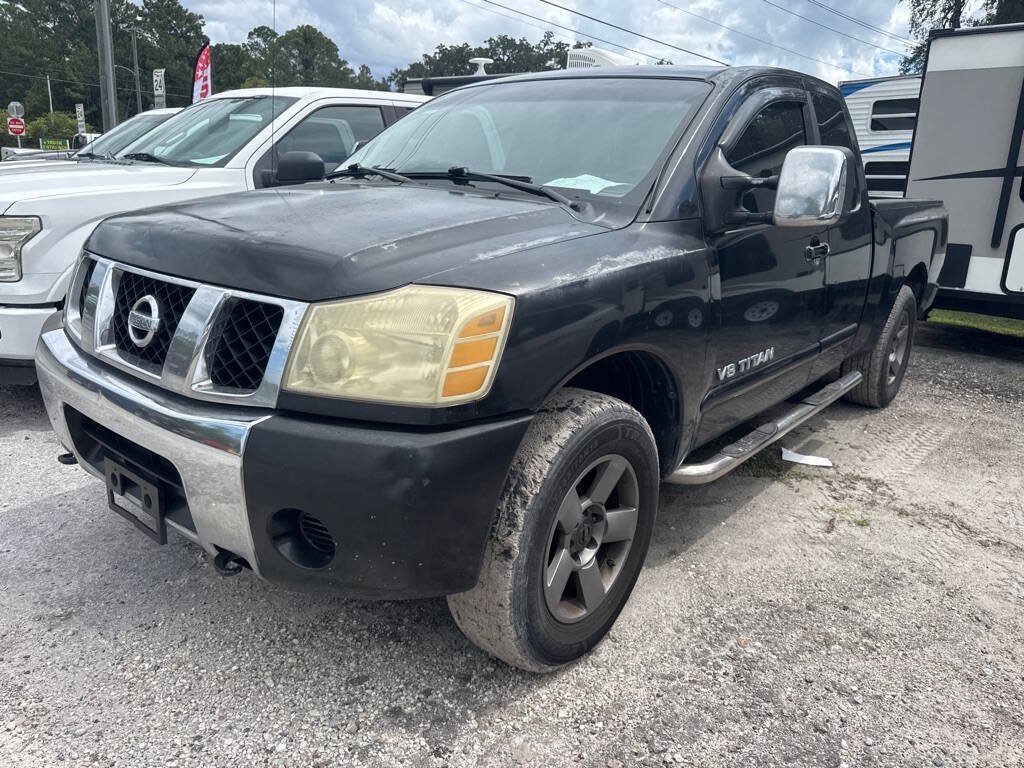 Used 2005 Nissan Titan SE RWD image 1
