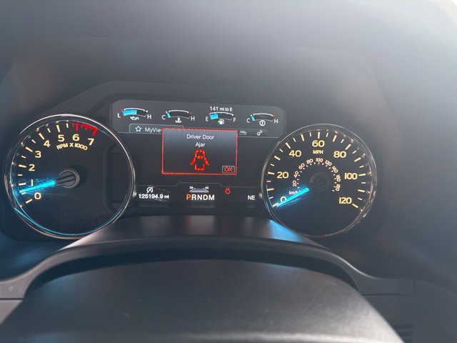 Used 2018 Ford F150 Lariat w/ Equipment Group 502A Luxury AWD/4WD image 13
