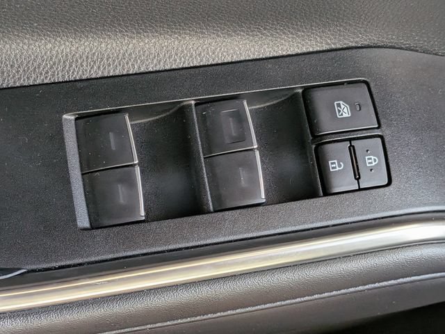 Used 2026 Toyota Highlander Platinum AWD/4WD image 27