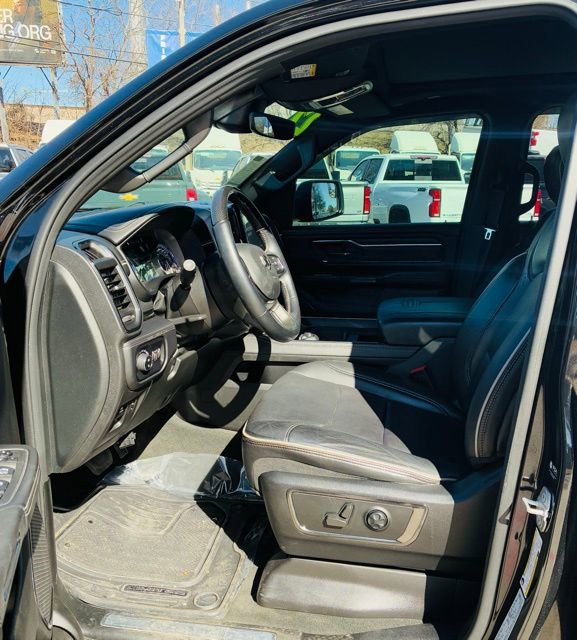 Used 2022 RAM 1500 Limited w/ Body Color Bumper Group image 9