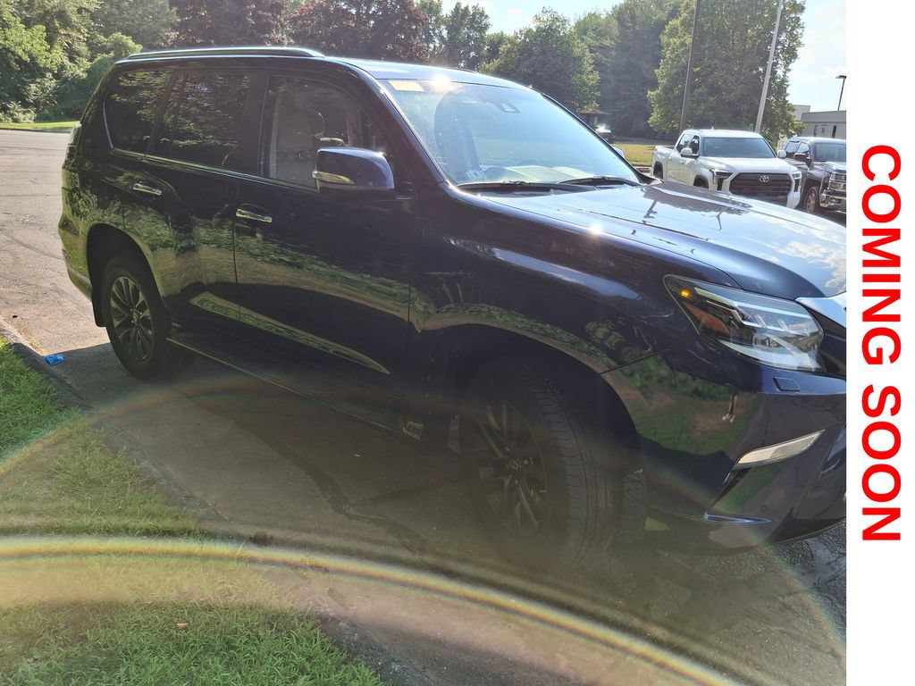 Used 2021 Lexus GX 460 Premium w/ Premium Package AWD/4WD image 4