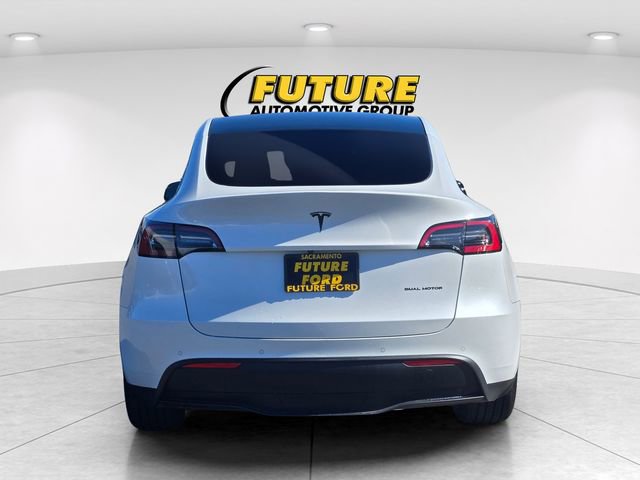 Used 2022 Tesla Model Y Long Range image 5
