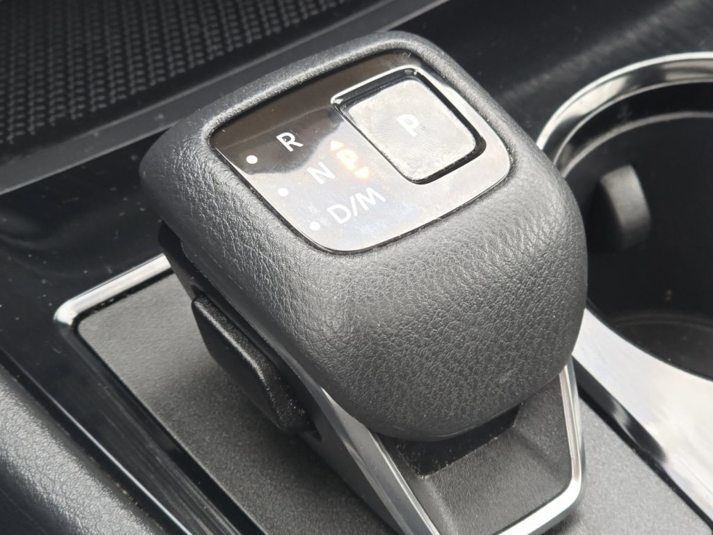 Used 2023 Nissan Rogue SV w/ SV Premium B Package image 32