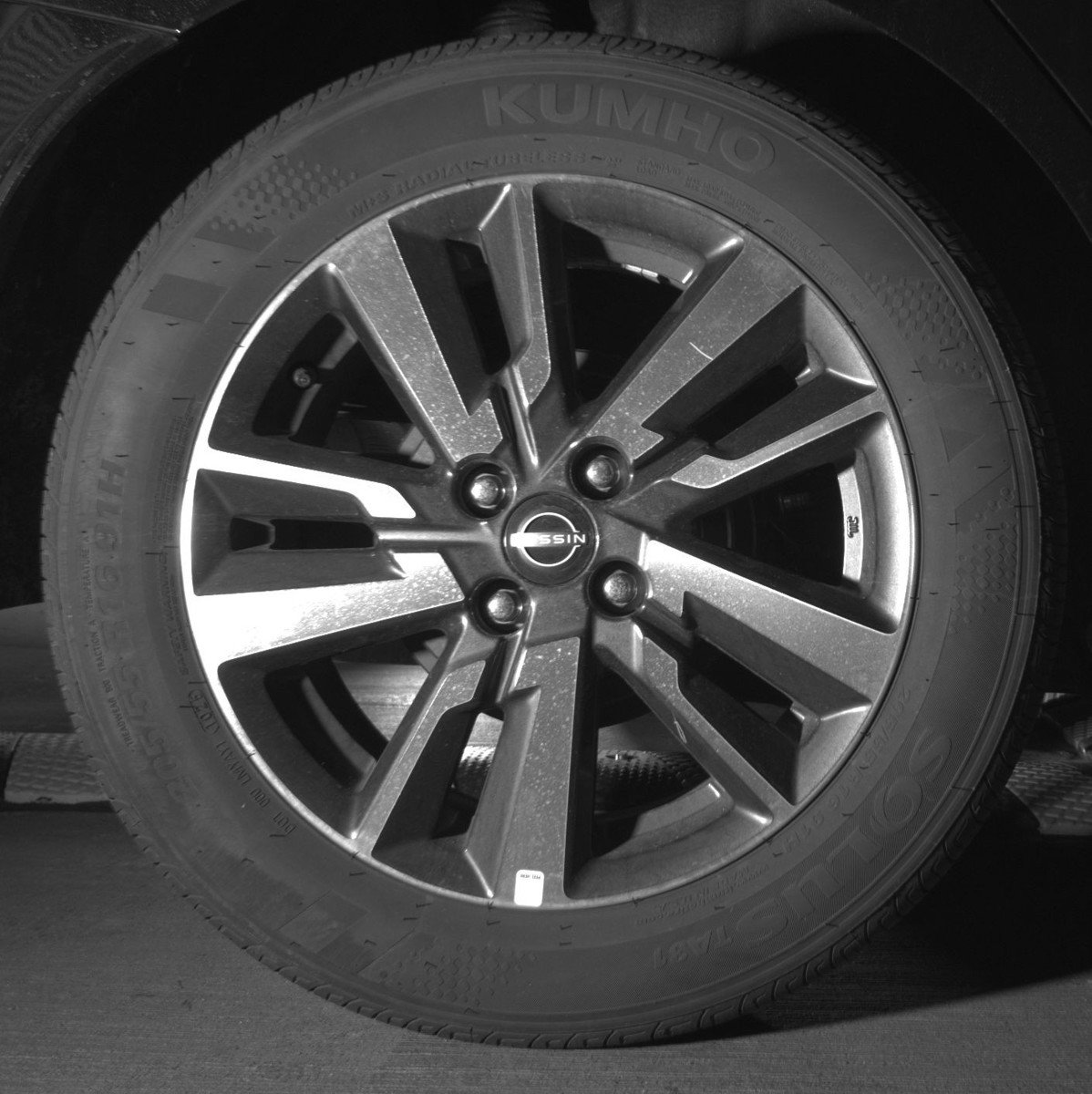 Used 2025 Nissan Versa SV image 15