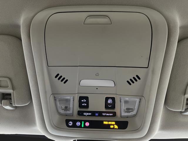 Used 2024 GMC Terrain Denali w/ Denali Premium Package image 28